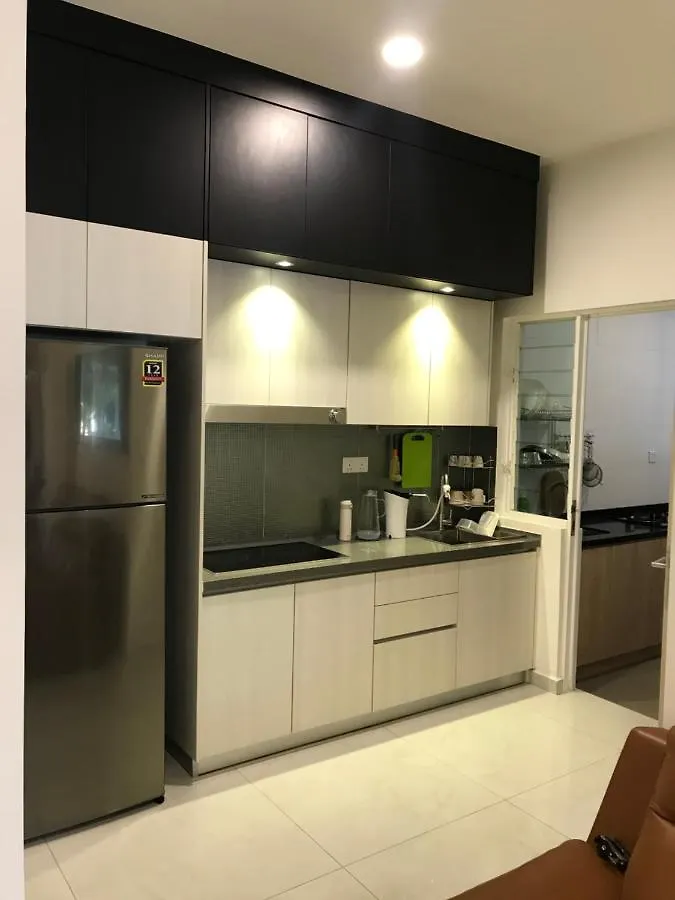 Rebec 5Pax At Aeon,Toppen,Ikea Tebrau Apartment Johor Bahru
