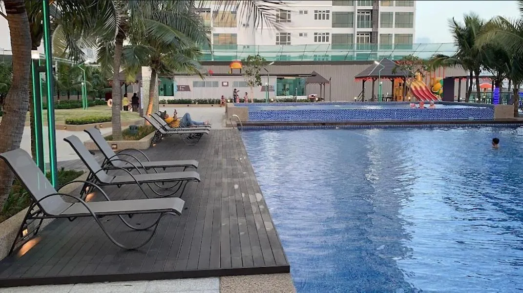 Rebec 5Pax At Aeon,Toppen,Ikea Tebrau Apartment Johor Bahru 0*,  Malaysia